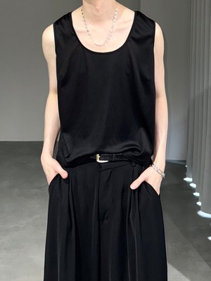 no sleeve tops / black