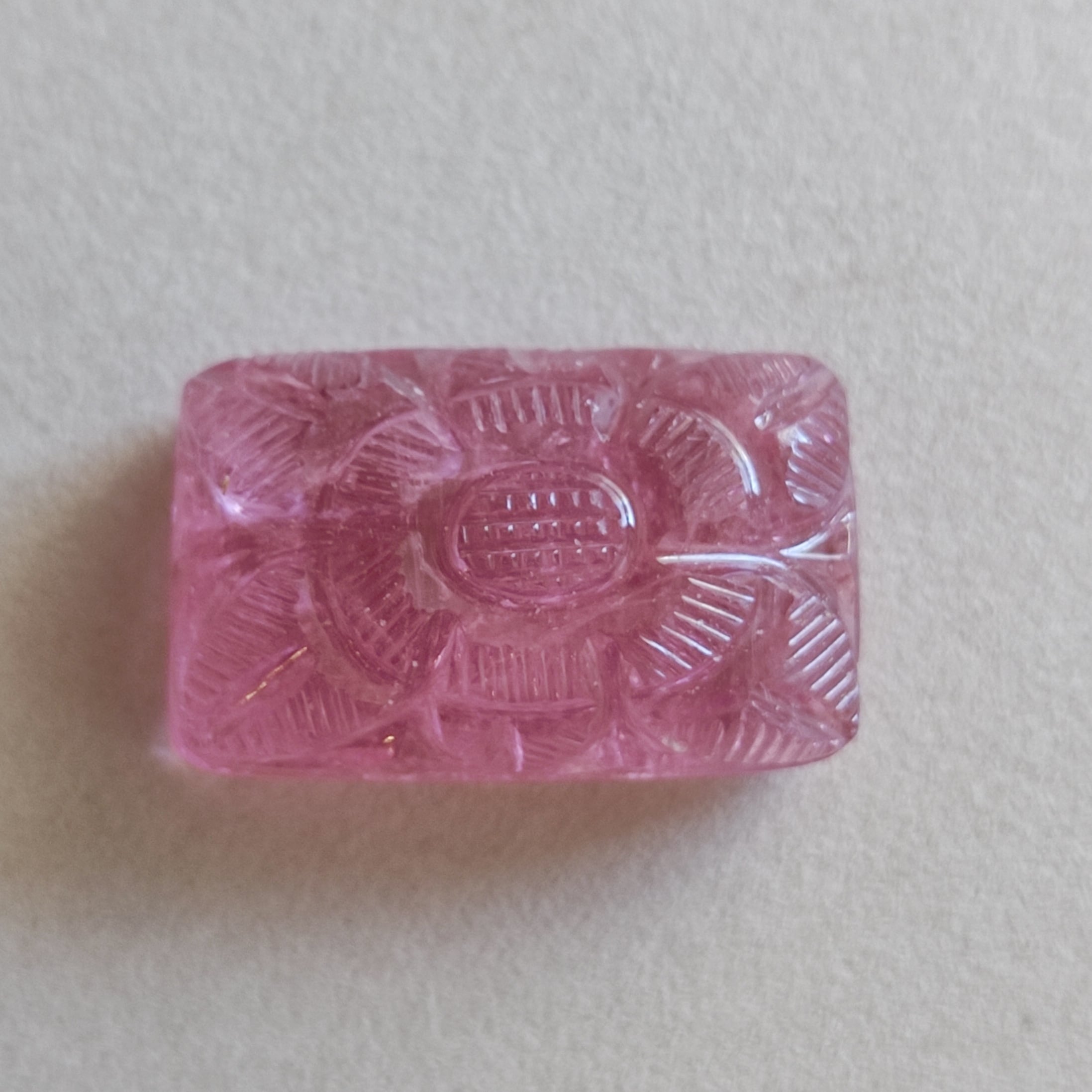 美しいボタニカルカービング 大粒ピンクトルマリン草花彫刻 23.76ct