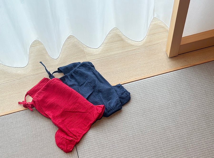 vienna romper S ~ XL 2color / 犬服 オールインワン 韓国犬服 ドッグウェア ロンパース ふんわり ボリューム感 ゆったり 袖なし つなぎ 小型犬中型犬 無地 シンプル