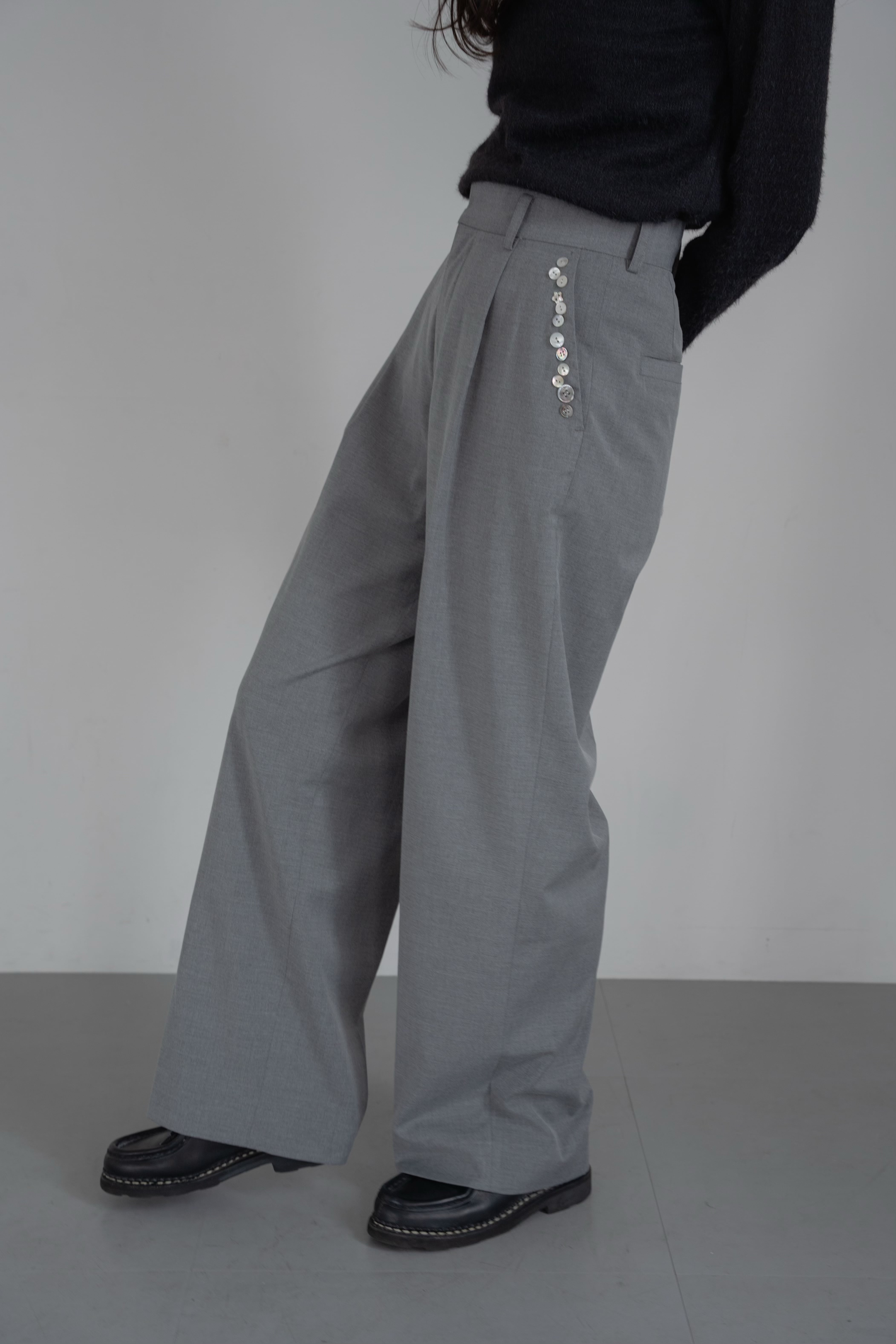 【philme】shell button slacks pants gray shell button slacks pants | philme