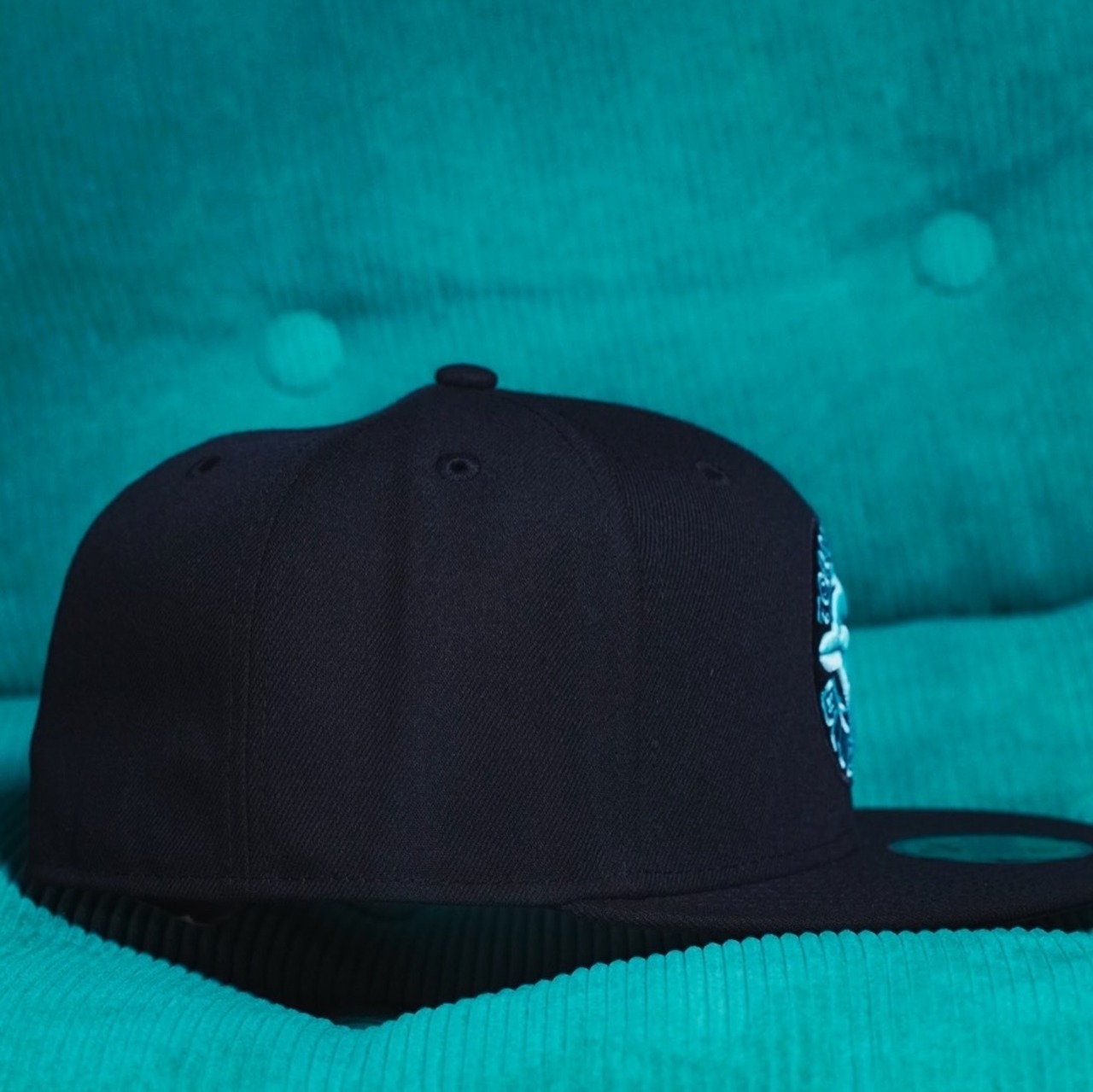 【gifthat別注】NEW ERA 59FIFTY/5950 TORJAYCO  BLACK SEAGLASS