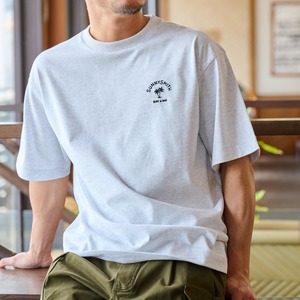 ヤシの木アーチロゴワンポイント刺繍Tシャツ