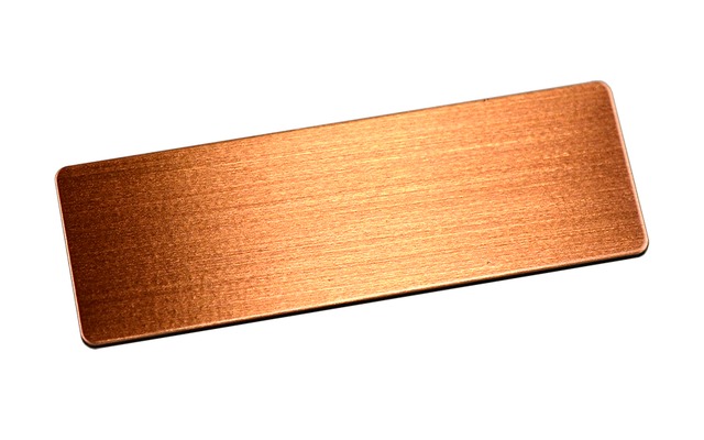 金属無地名札（銅タイプ）60×20ミリ　安全ピン留め具