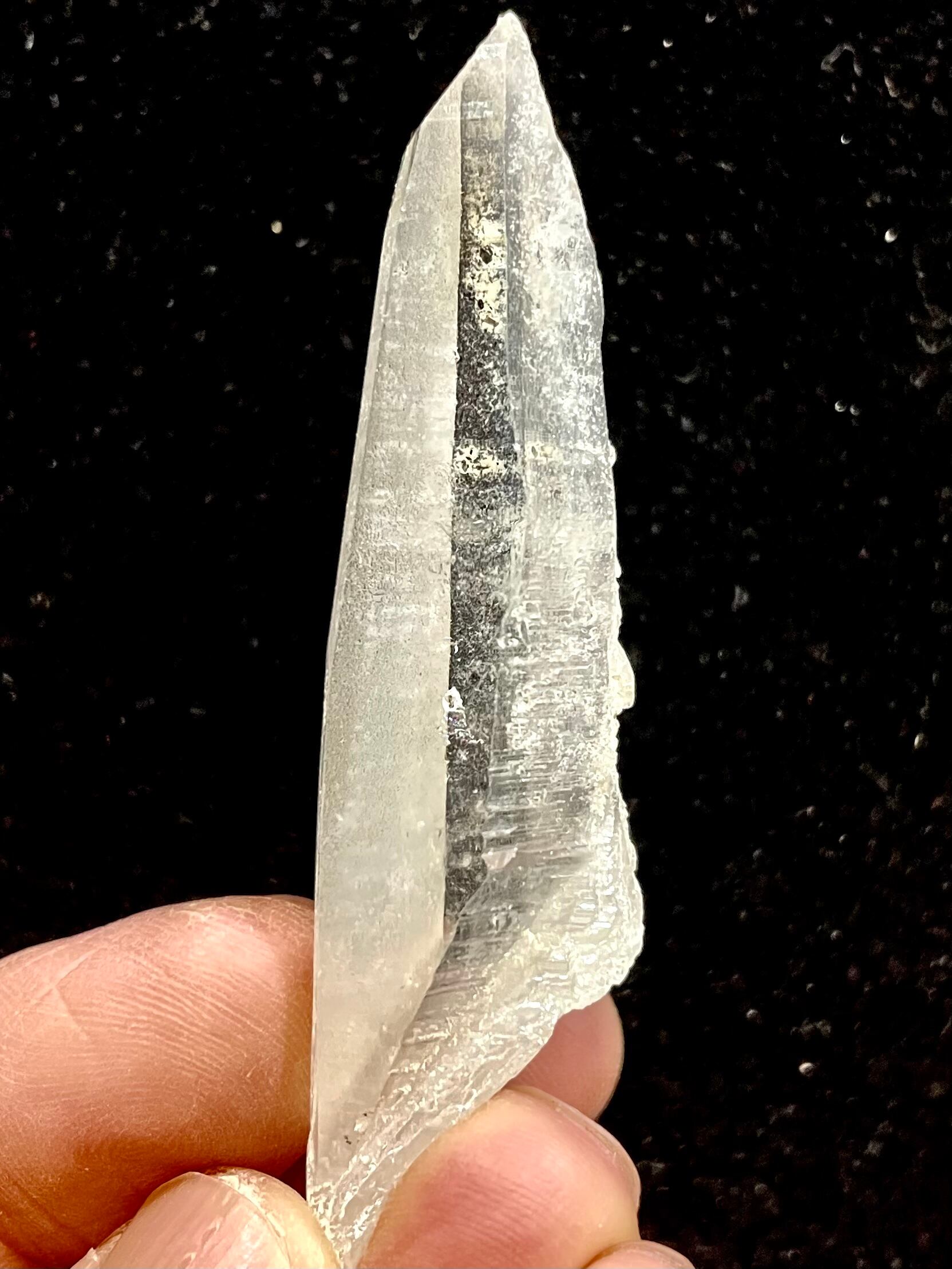 7) 高千穂天岩戸水晶・栄華5(セルフヒールド)中