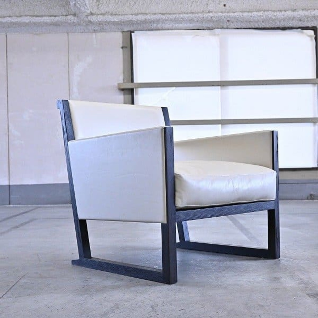 B&B Italia 50万 マクサルト「MUSA/ムザ」アームチェア 本革 オーク材 リビング ラウンジチェア 椅子 ビーアンドビーイタリア Maxalto【中古家具/中古インテリア/USED家具ユーズド家具/リサイクル】