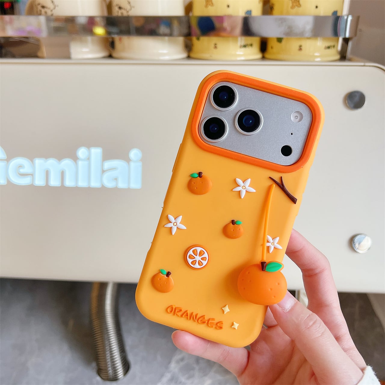 みかん iPhone 17 16 15 14 13 ケース シリコン 可愛い 蜜柑 ミカン
