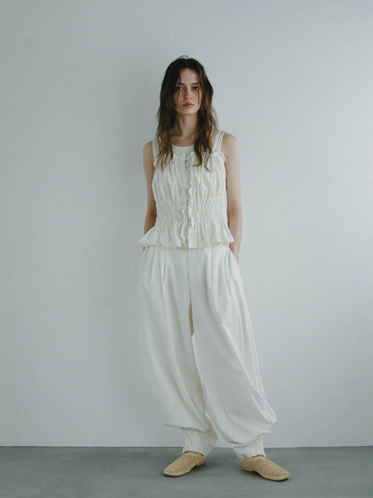 ETRE TOKYO コットンシルクカーヴィーパンツ