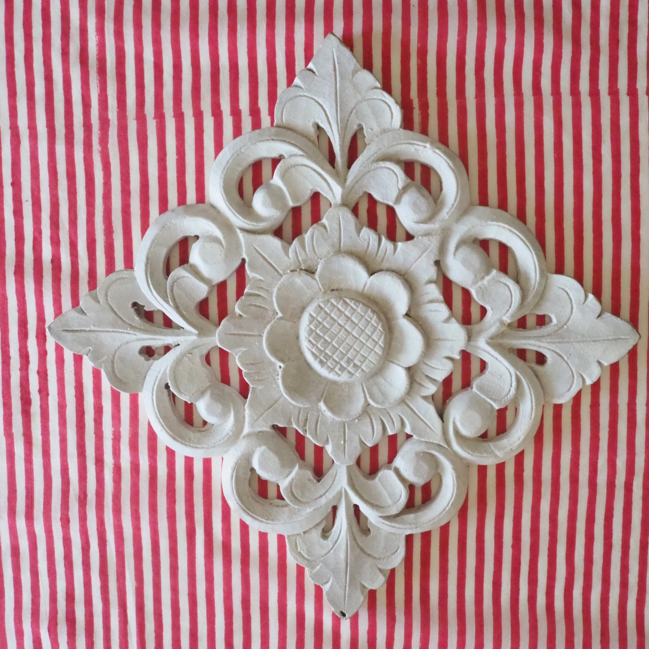 ブロックプリント生地【50cm単位】インド綿 ストライプ柄 白×赤 #41010-RD1