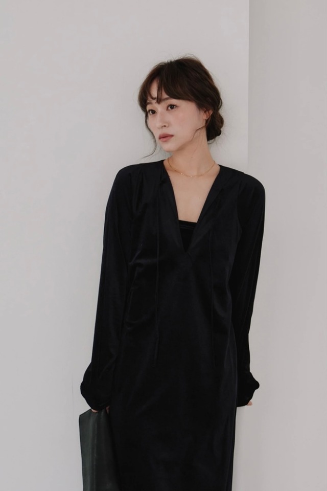 Hella sheer velour dress　シアーベロアドレス Black