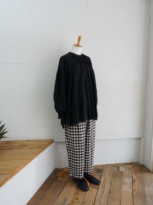 yuni　C/Cu ギャザースリーブブラウス