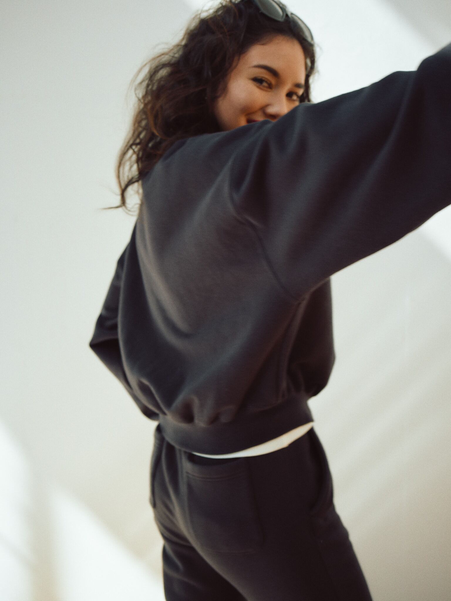 AT HEART】CHULA VISTA CARDIGAN (black) TNHC2310-02 | THE NEWHOUSE