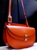 2016美品★Chloe クロエ GEORGIA ジョージア ダブルフラップ クロスボディ レザー ショルダー バッグ 赤★ 鮮やかな発色がポイントに大活躍