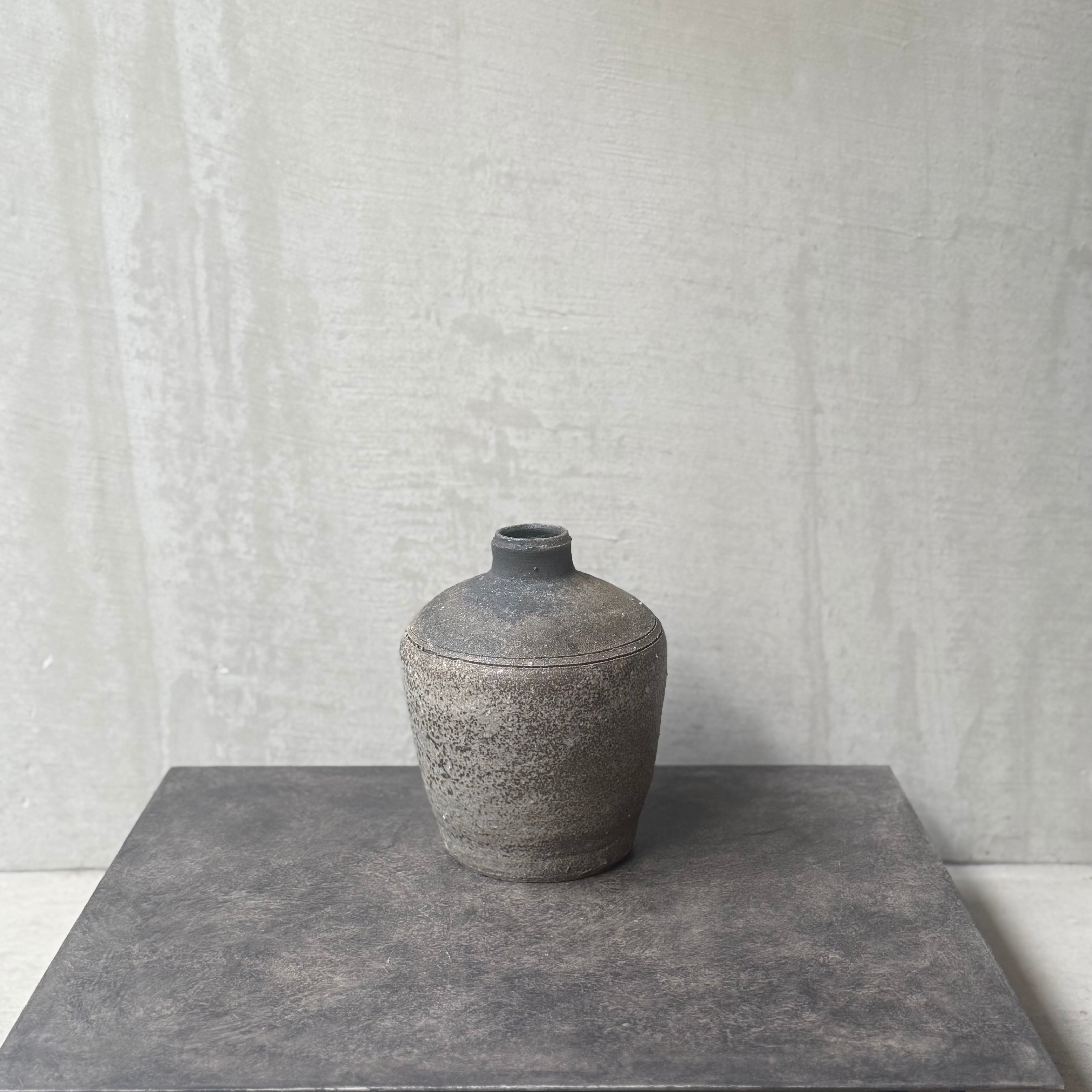 清水善行 須恵線文花入 | gallery 一白