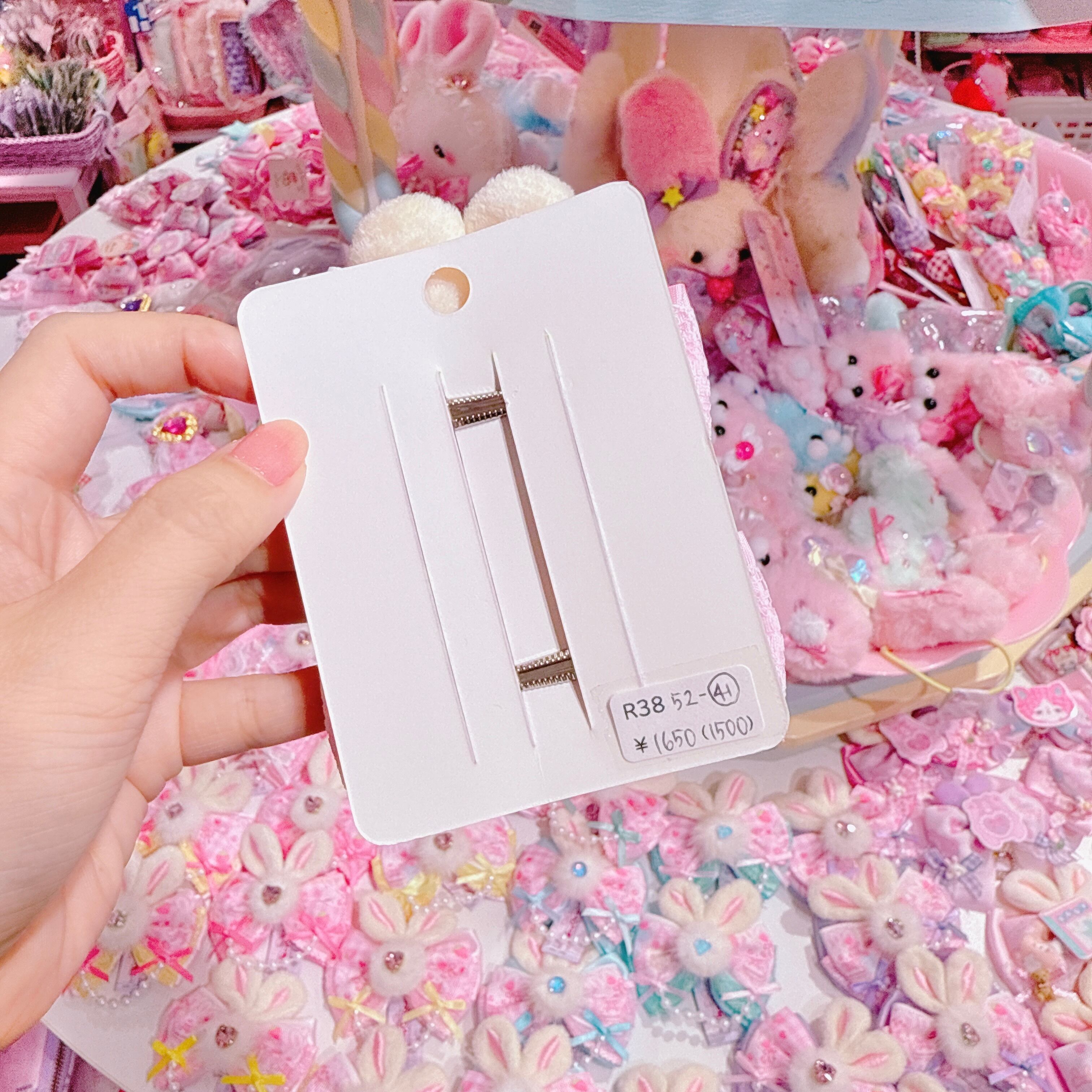 【R38】52-41うさみみツインヘアクリップ