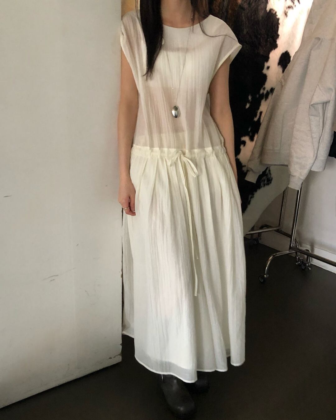 シアープリーツワンピース