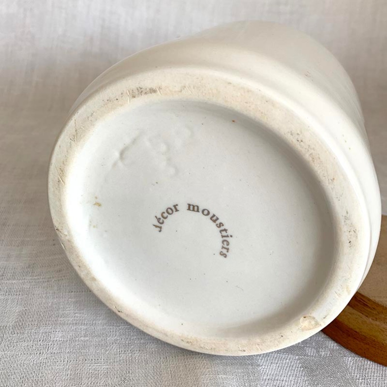 食卓用プベル　食卓用ゴミ入れ　ムスティエ　蓋つき壺　ブロカント 12twcj18