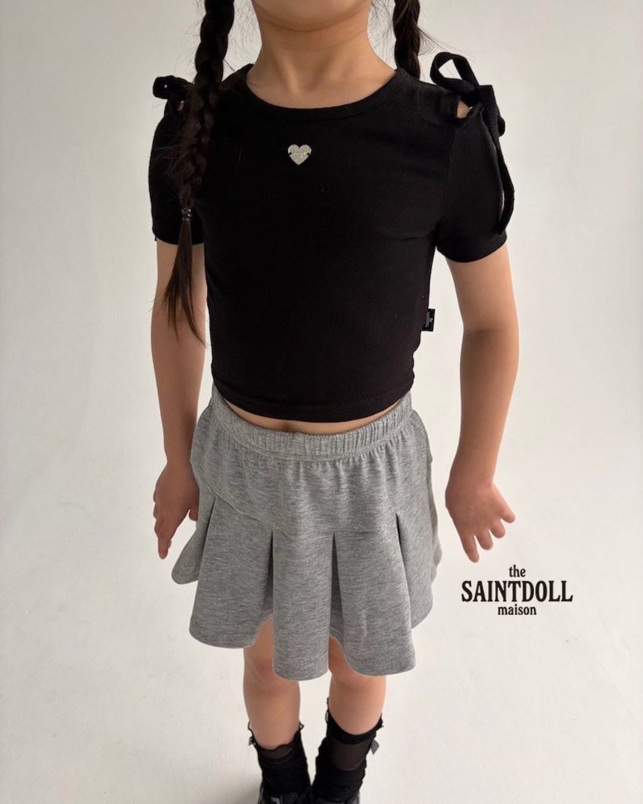 [SAINTDOLL] Off-the-shoulder top (JS/JM/JL) / [세인트돌] 어깨트임티 (JS/JM/JL)