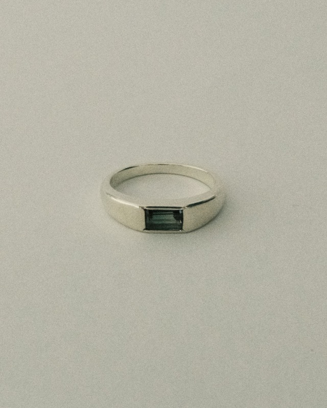 1 big stone ring（deep green）