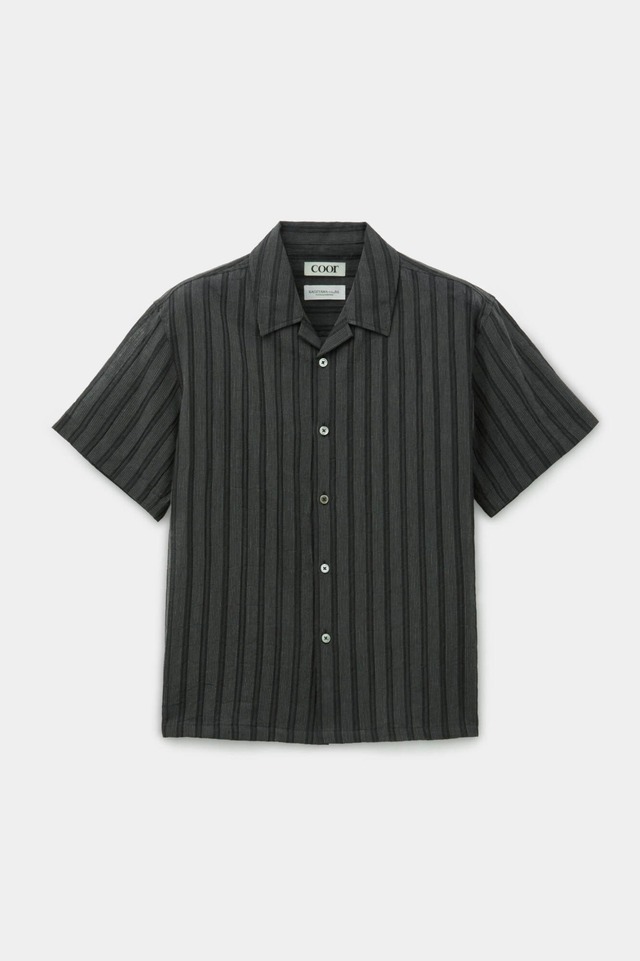 [COOR] Sheer Pin Open Collar Half Shirt (Black) 正規品 韓国ブランド 韓国通販 韓国代行 韓国ファッション クール クーア クアー 日本 店舗