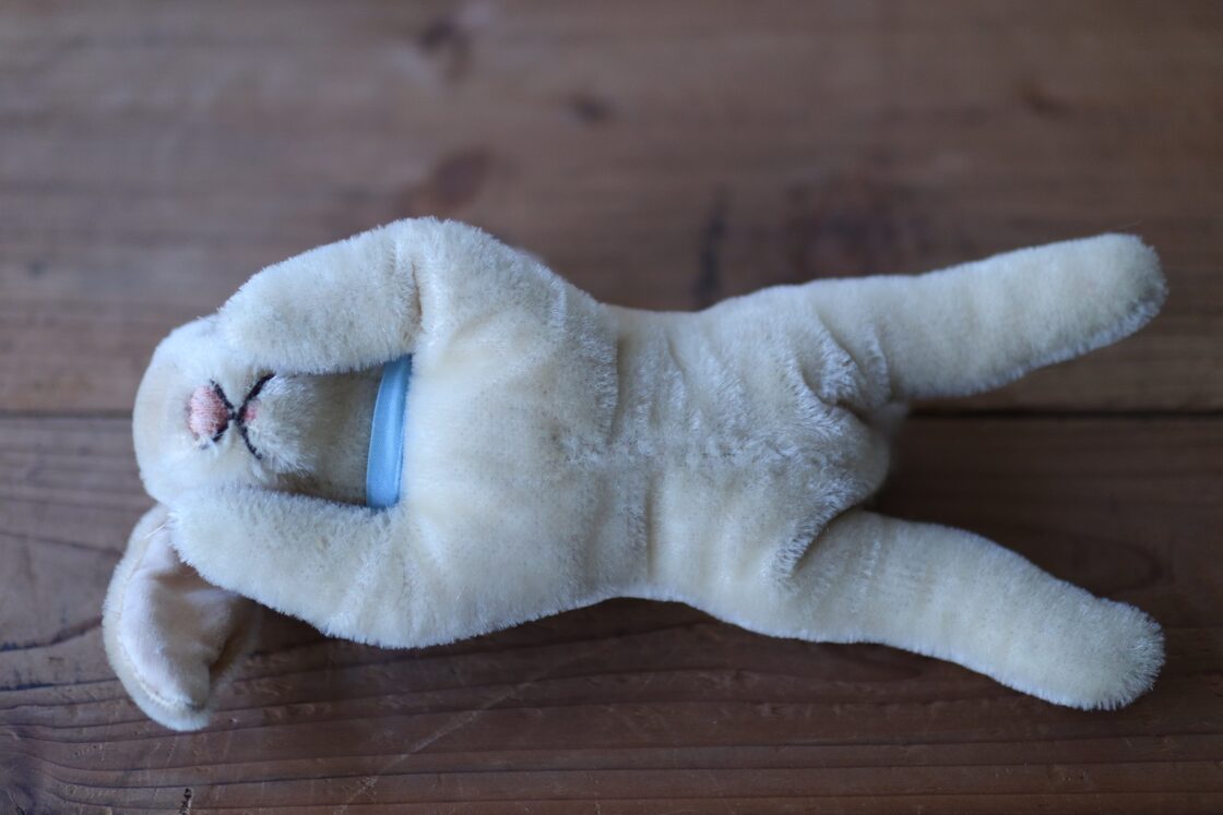 ヴィンテージ シュタイフ お眠りうさぎ FloppyHansi 17㎝ | PAY ID