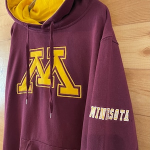 【STADIUM ATHLETICS】カレッジ ミネソタ大学 刺繍ロゴ MINESOTA パーカー スウェット プルオーバー フーディー M US古着