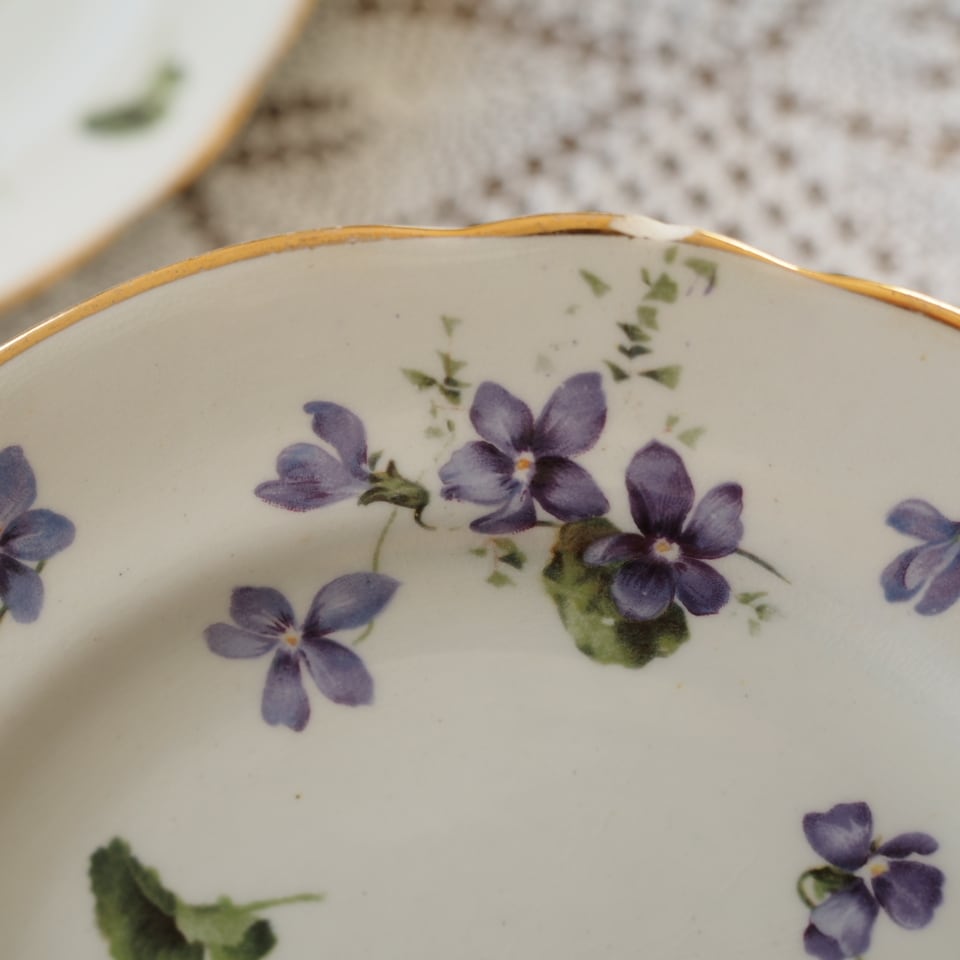 訳あり英国ハマースレイ ヴィクトリアンバイオレット プレート3枚