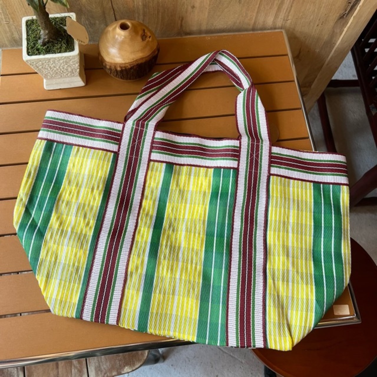 Striped Vinyl Tote Bag　Yellow check　ビニールトートバッグ ストライプ　イエローチェック　エシカル ビニールバッグ リサイクルプラスチック 雑貨　バッグ　ストライプ　チェック　イエロー　黄色