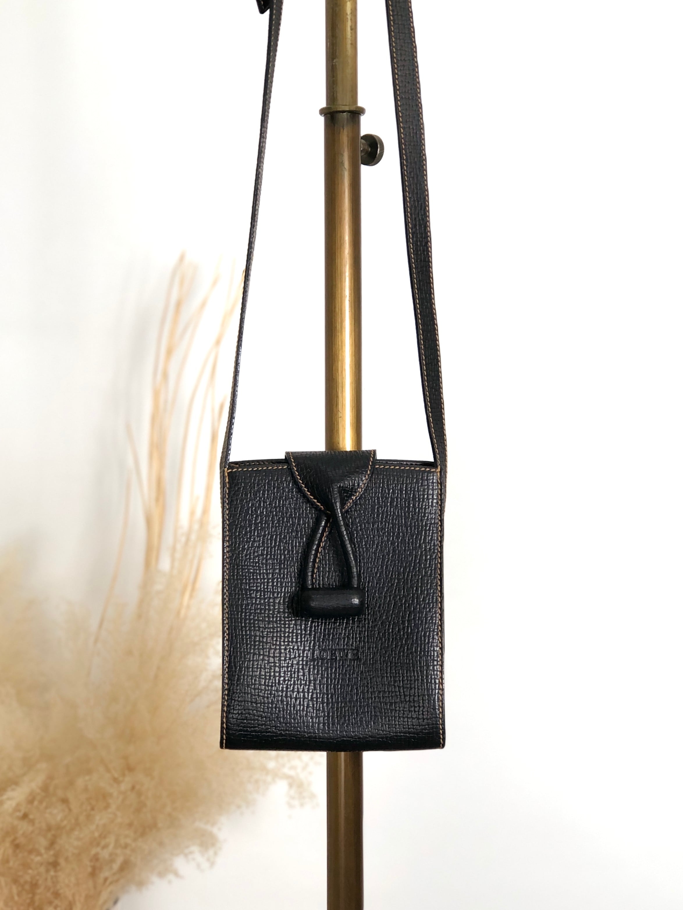 オールレザー LOEWE ロエベ アナグラム キャリーケース ブラック 大特価 】LOEWE ロエベ スーツケース キャリーケース アナグラム