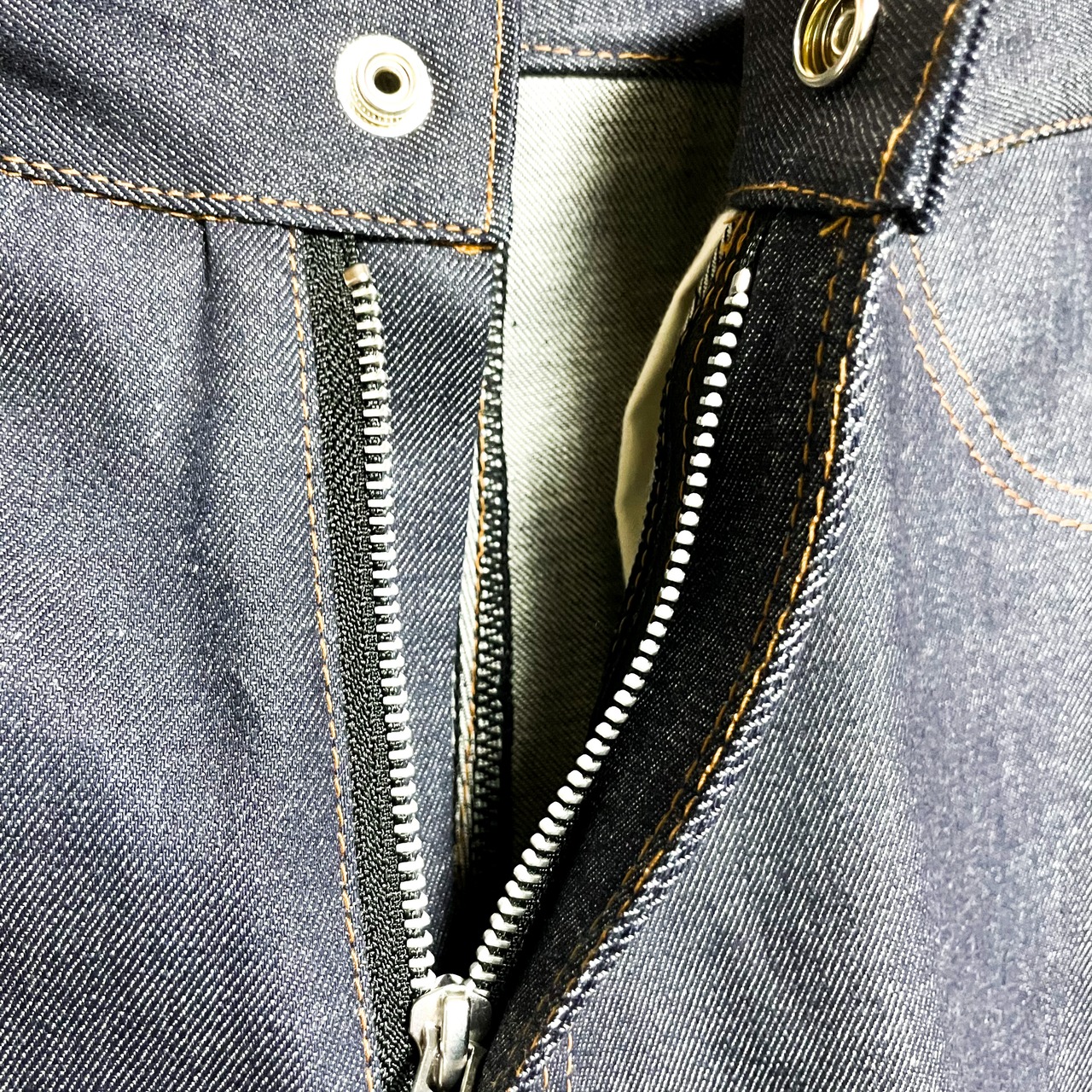 UNFINISHED capitalismデニムパンツ