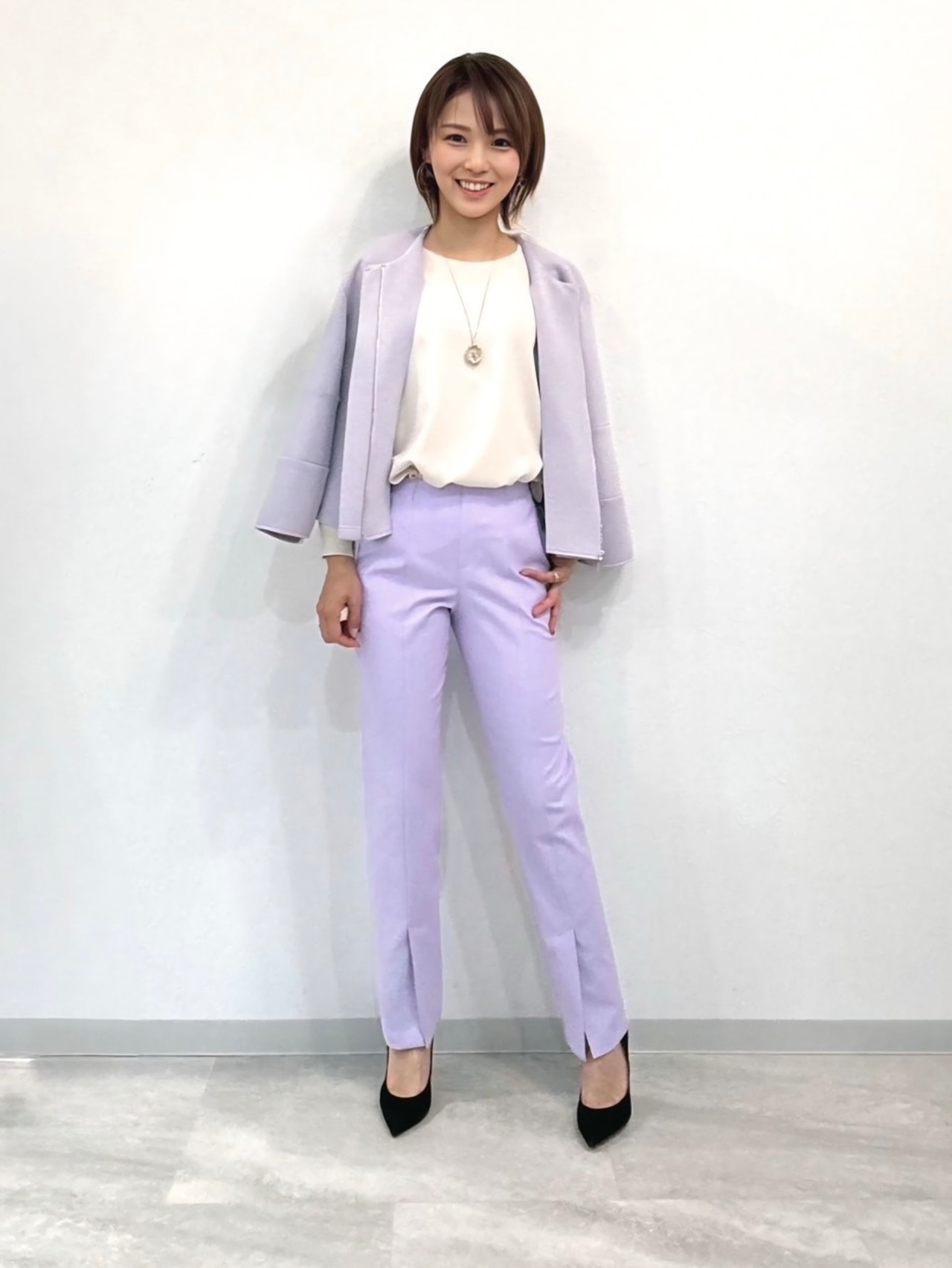 フロントスリットパンツ