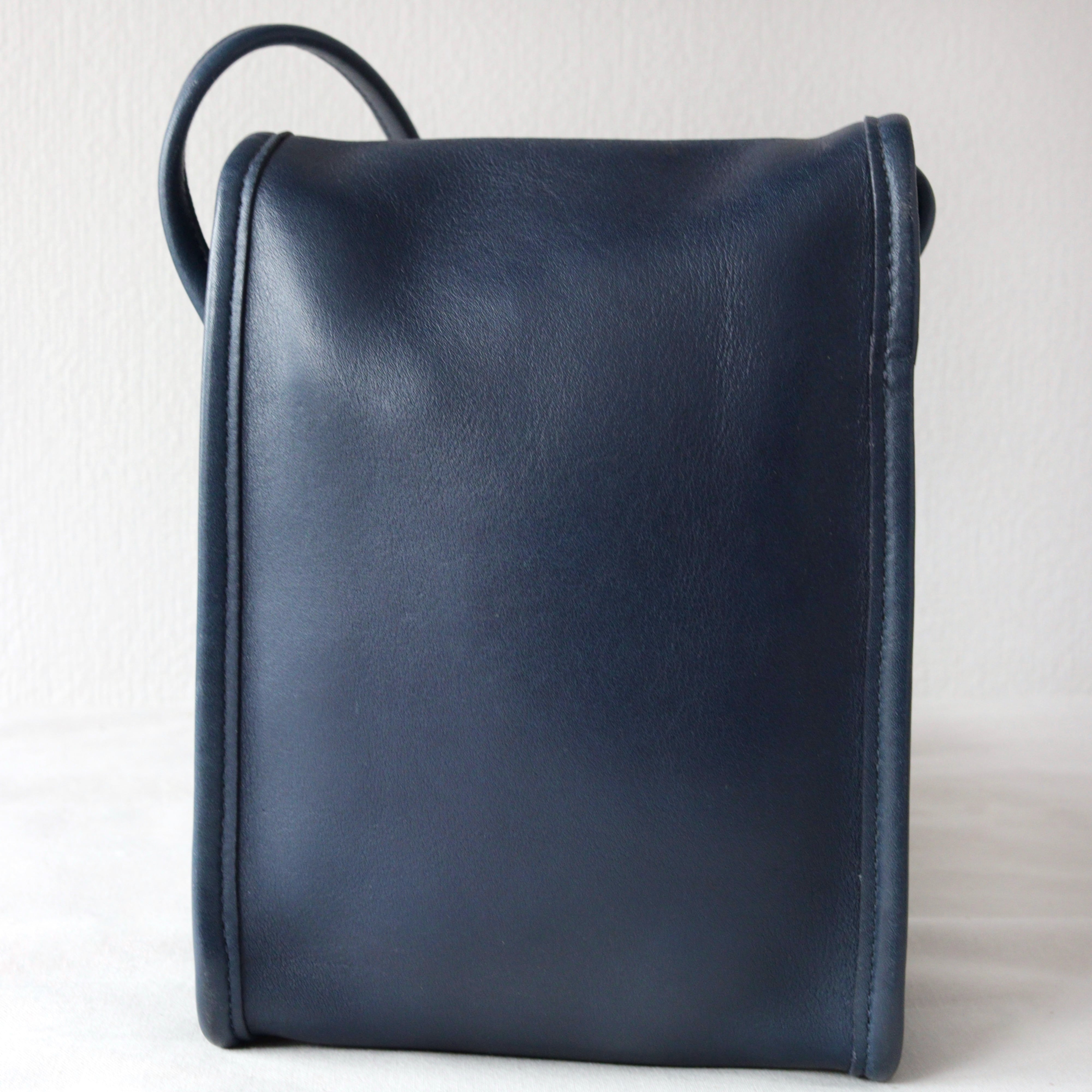 RARE VINTAGE COACH (OLD COACH オールドコーチ) SCOOTER BAG IN BLUE