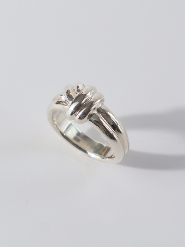 Classic Knot Ring Silver