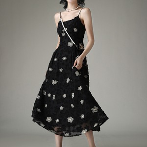 【ワンカラー】 フラワーモチーフチュールワンピース b1221