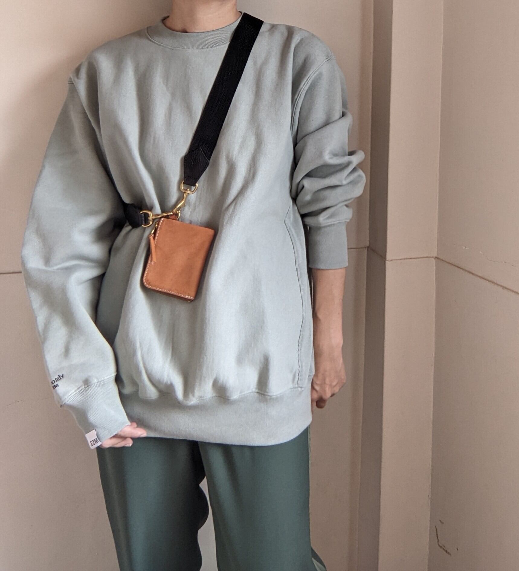 M53. ］刺繍スウェット / SMOKEY GREEN / UNISEX | 服と雑貨ume 大阪市