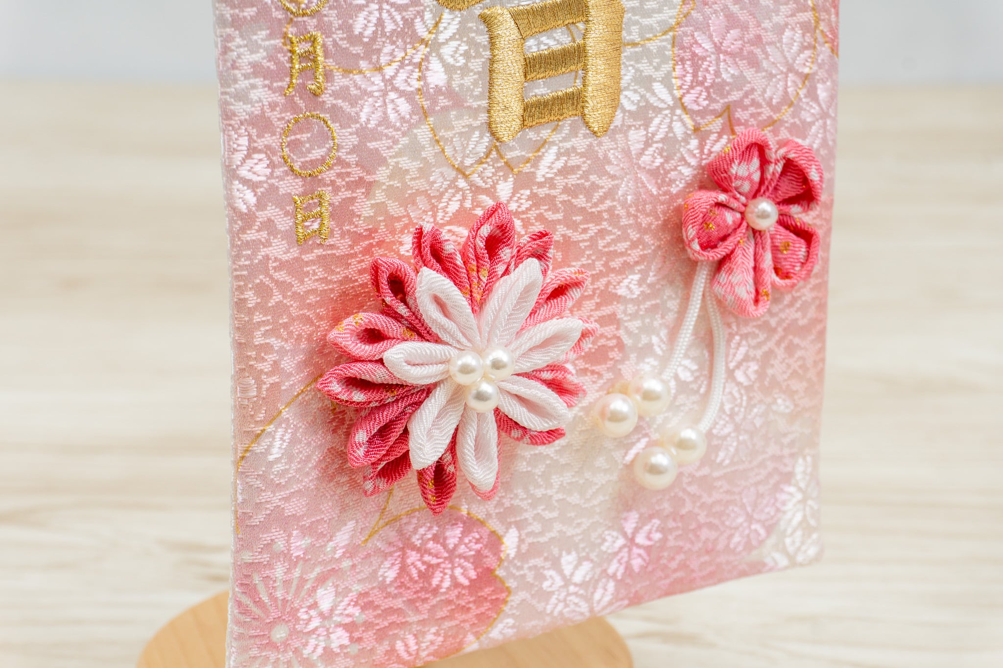 №7644-28 小 桜の詩 つまみ細工花付き 星のしづく房付き うす金刺繍