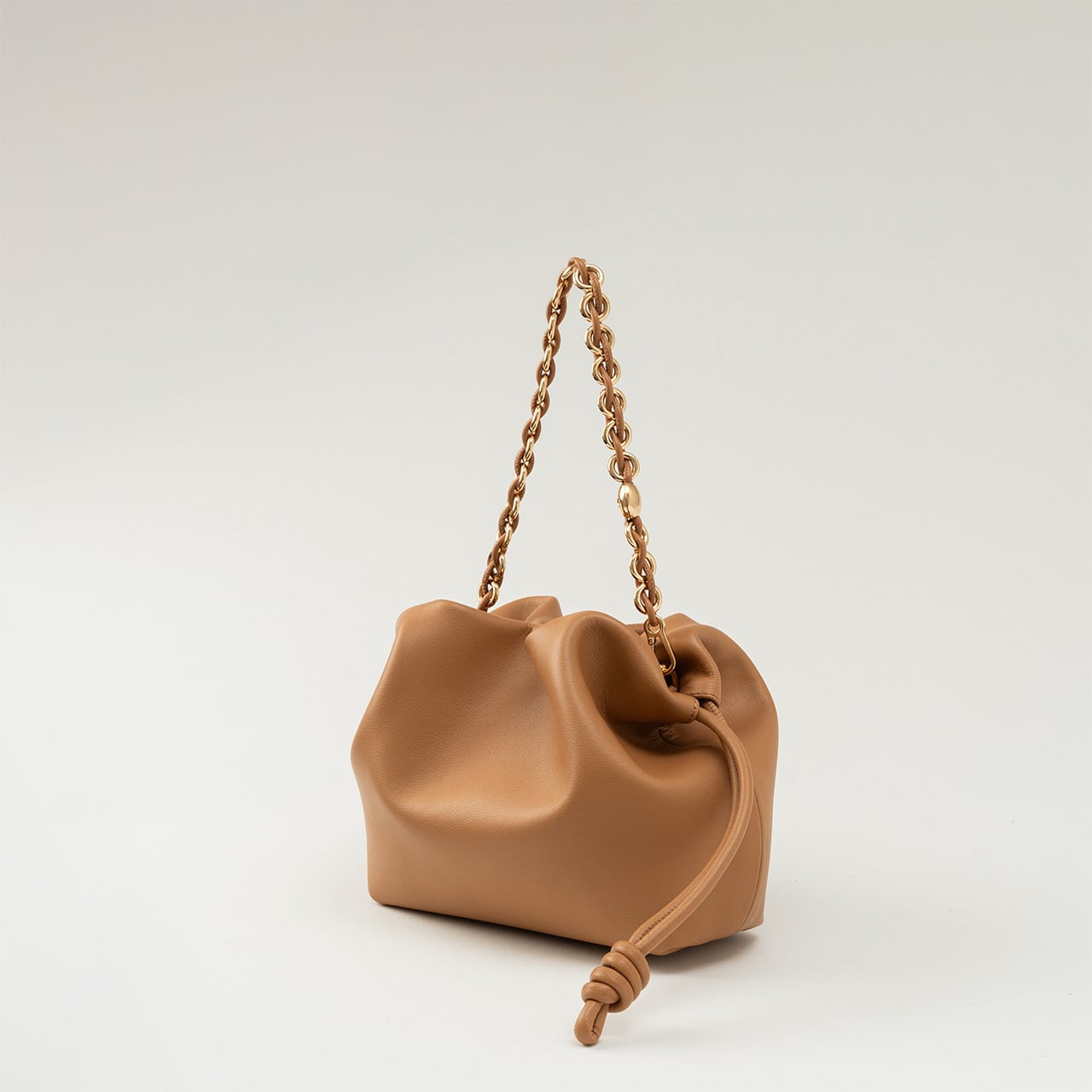 so4store クラッシーバッグ 本日ご紹介するClassy Bagは so4storeで長く販売を続けている