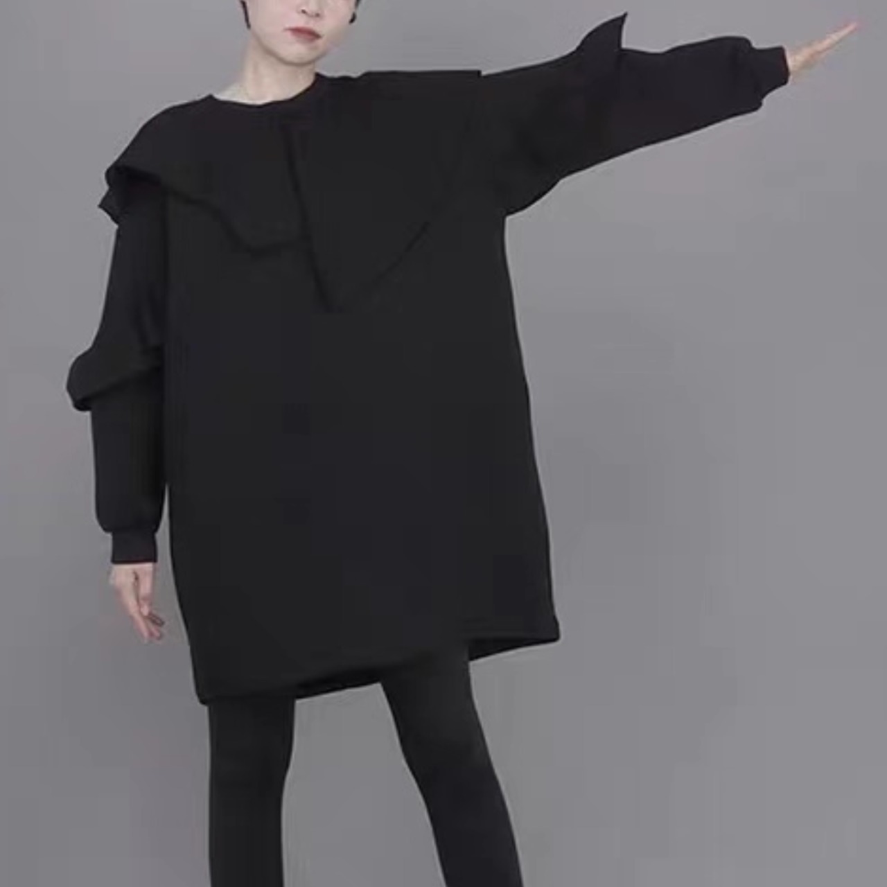 Mid-Length Dress with Ruffled Hem (ME0101)