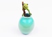 カエルオブジェ 小さな花瓶 細長いミニポットと蛙
