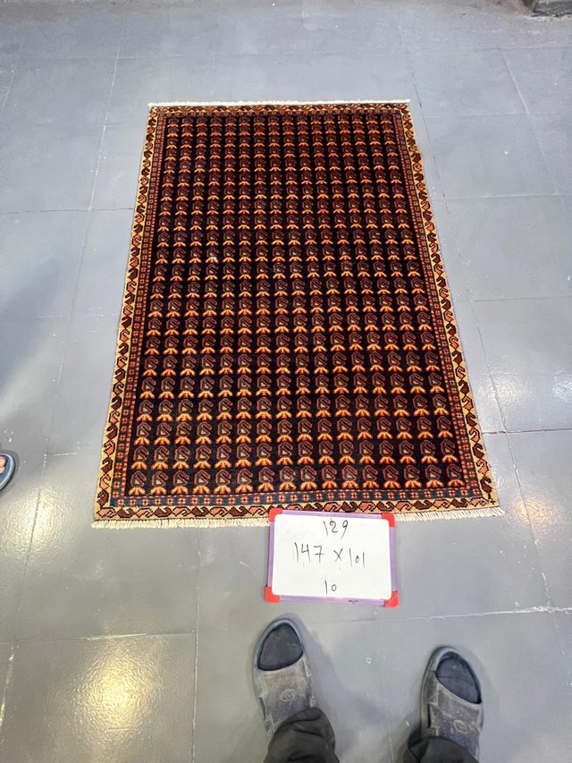 絨毯クエスト72【No.129】 ※現在、こちらの商品はイランに置いてあります。ご希望の方は先ずは在庫のご確認をお願いします。