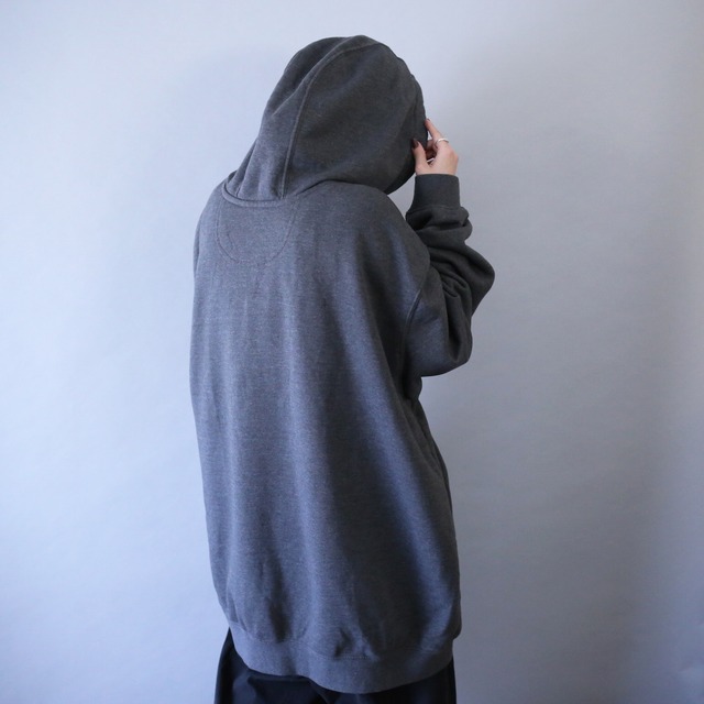 "Carhartt" sleeve logo printed over silhouette dark gray sweat parka