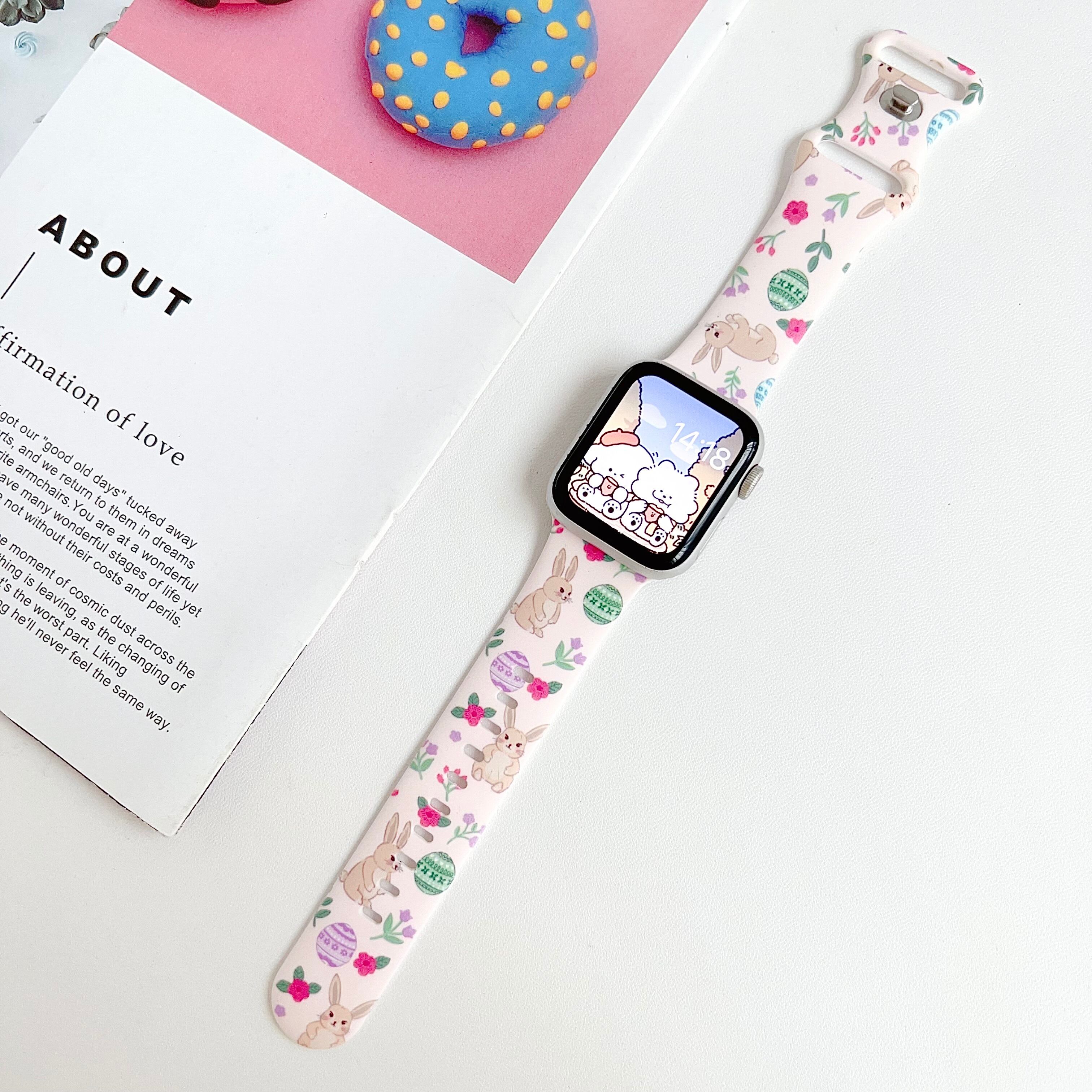 シリコンバンドウォッチ■ウサギたくさんカラフル■腕時計■新品未使用 可愛い うさぎ Apple Watch シリコンバンド Series 11 10 9 8 7 SE対応