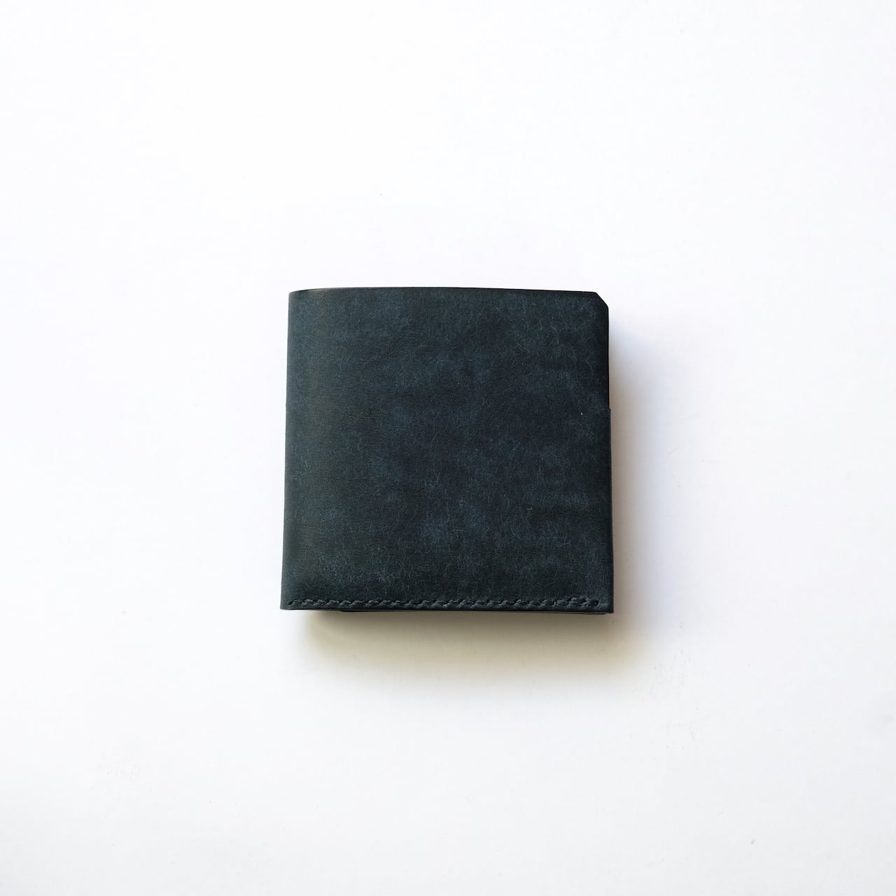 bifold wallet / 二つ折り財布 - navy - プエブロ