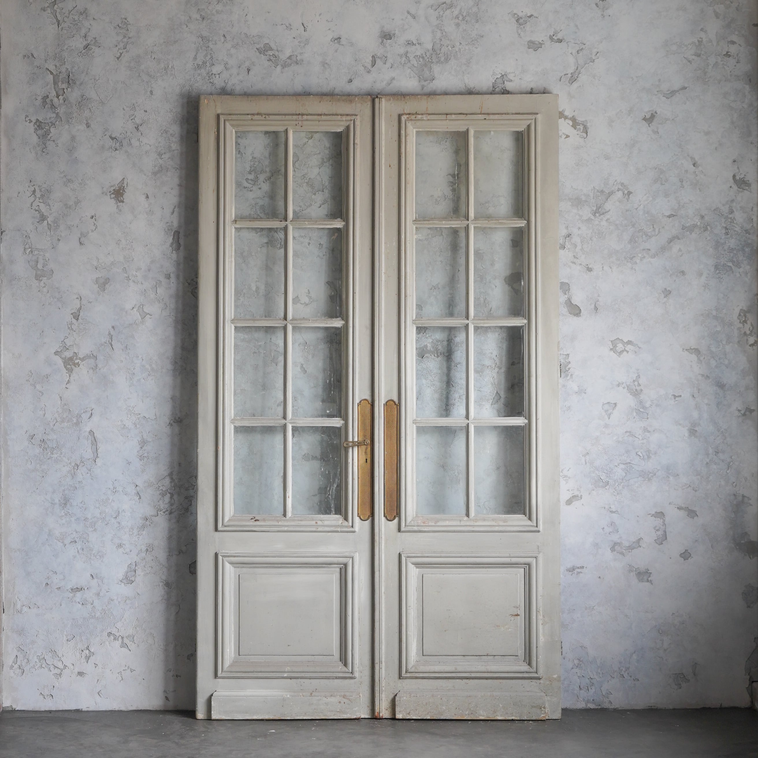 ドア/アンティークドア/建具/ホワイト/撮影背景/スタジオ