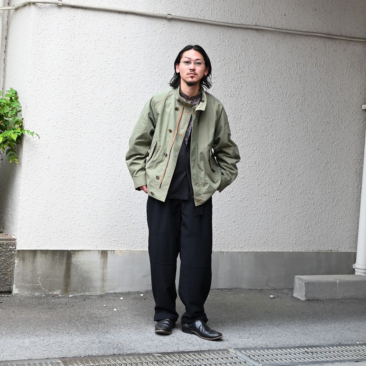 Nonnotte(ノノット)Minimum Smoking Jacketと山内(ヤマウチ)ツナギパンツコーディネート