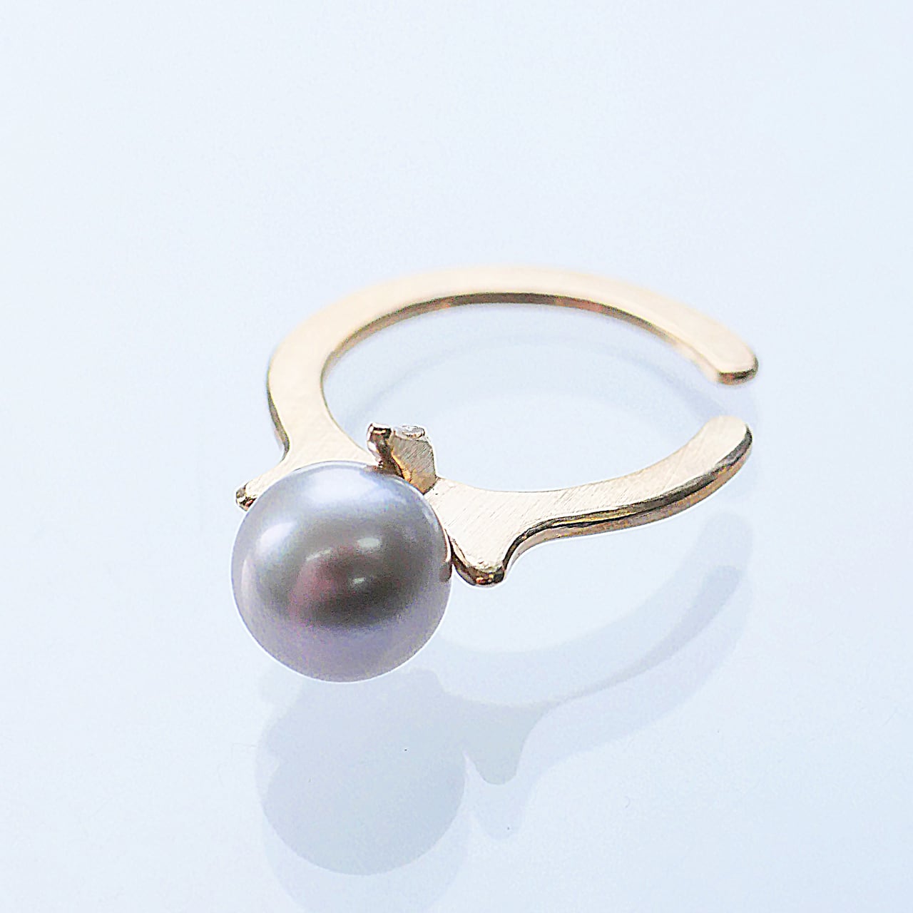 K10 ゴールドイヤーカフ L 淡水パール (グレー染色) | Nando Jewelry