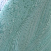 「水天一碧」大矢羽柄×ピーコック柄×ドット〜洗えるきもの（シルジェリー）〜