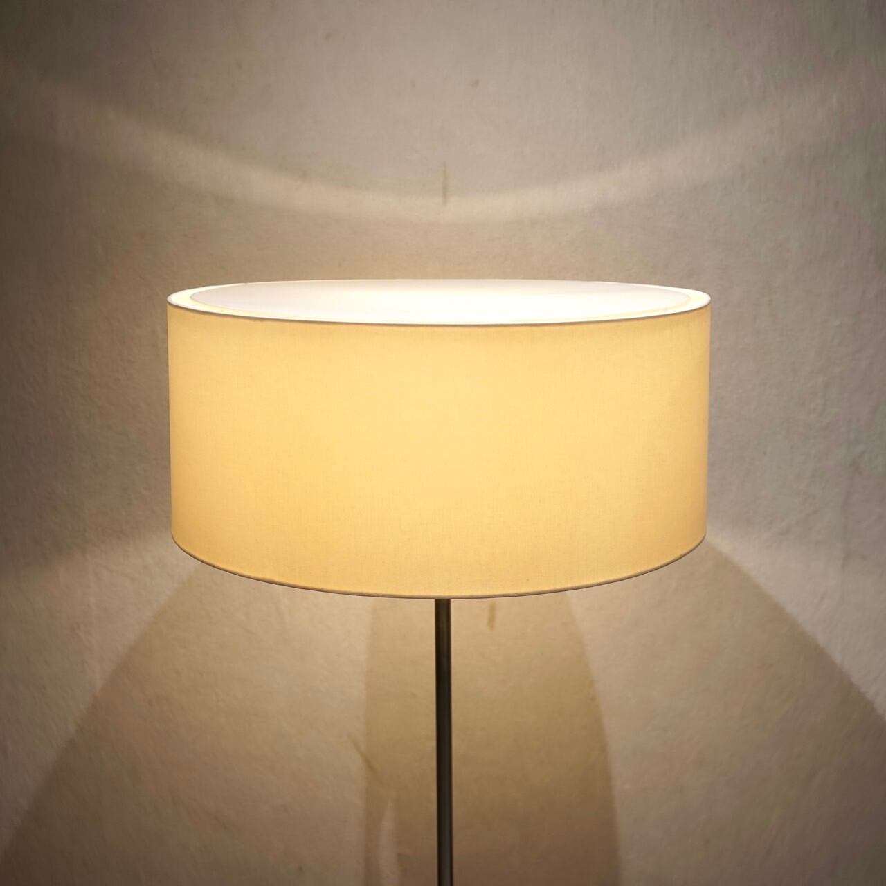 展示品　タイムアンドスタイル　フロアライト　照明　ランプ　ライト　高級　モダン 展示品 タイムアンドスタイル フロアライト 照明 ランプ ライト