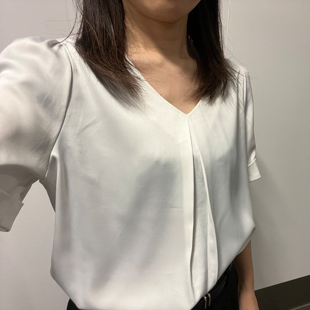 トップス  カジュアル リラクシー シンプル 大人可愛い