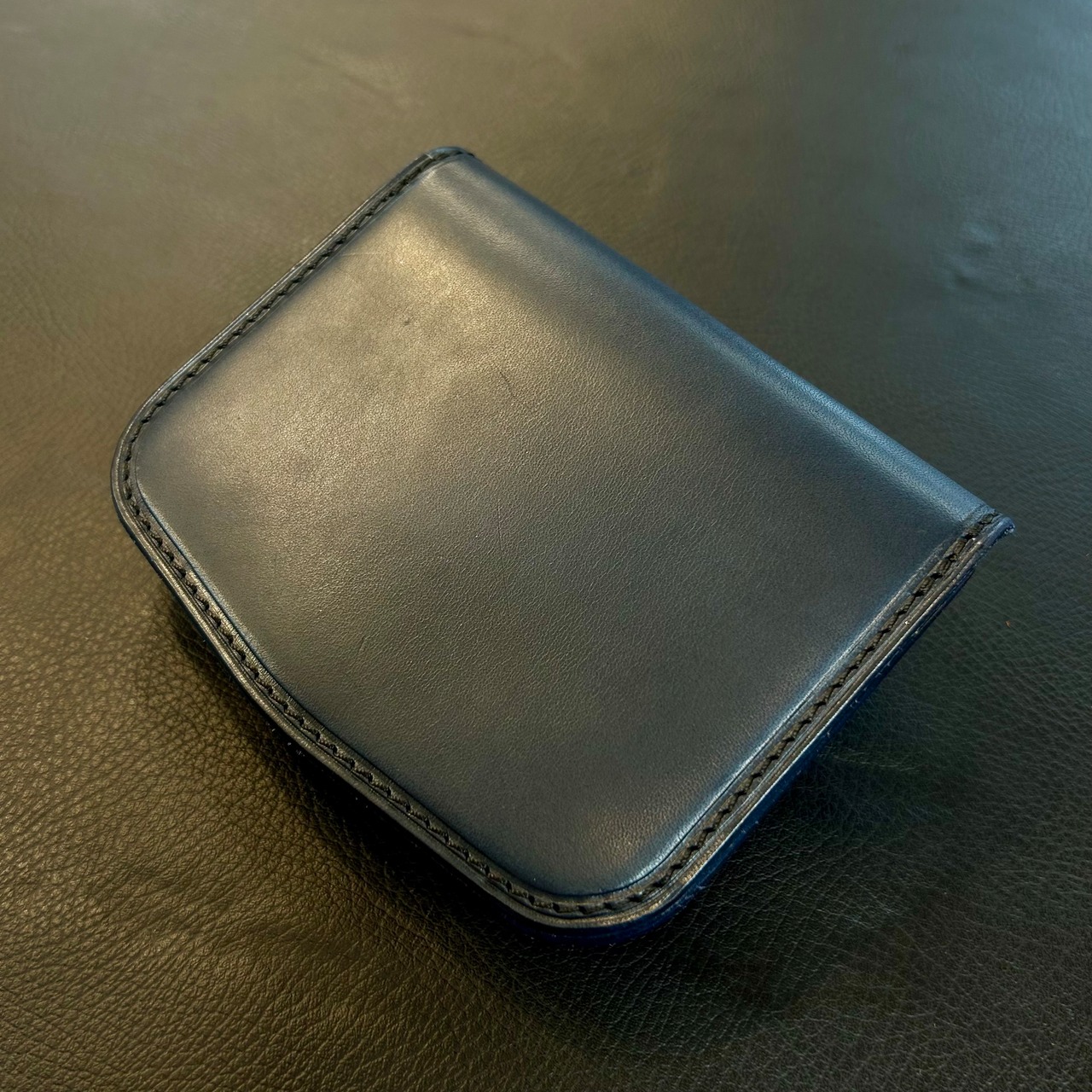 Bluesunshinetrading×6Tleatherworksコラボ ミドルウォレット Navy - 2