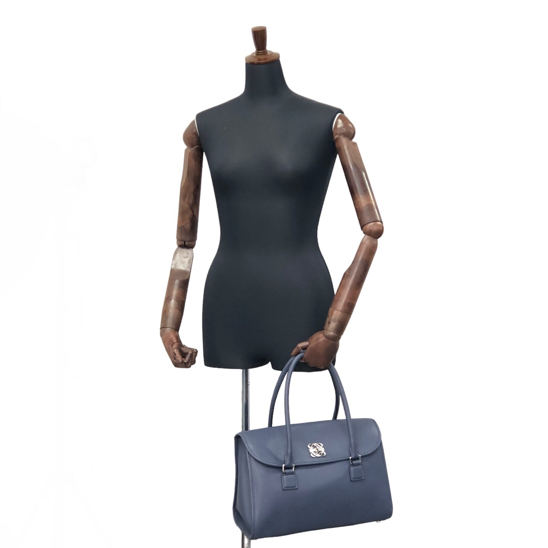 LOEWE ロエベ ターンロック アナグラム アラモ ハンドバッグ LOEWE ロエベ ターンロック アナグラム アラモ ハンドバッグ